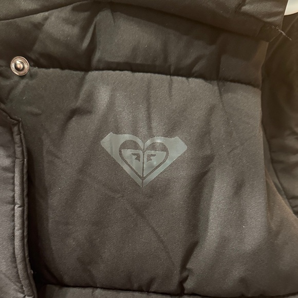 Roxy Black Puffer Vest NWOT - Picture 2 of 4